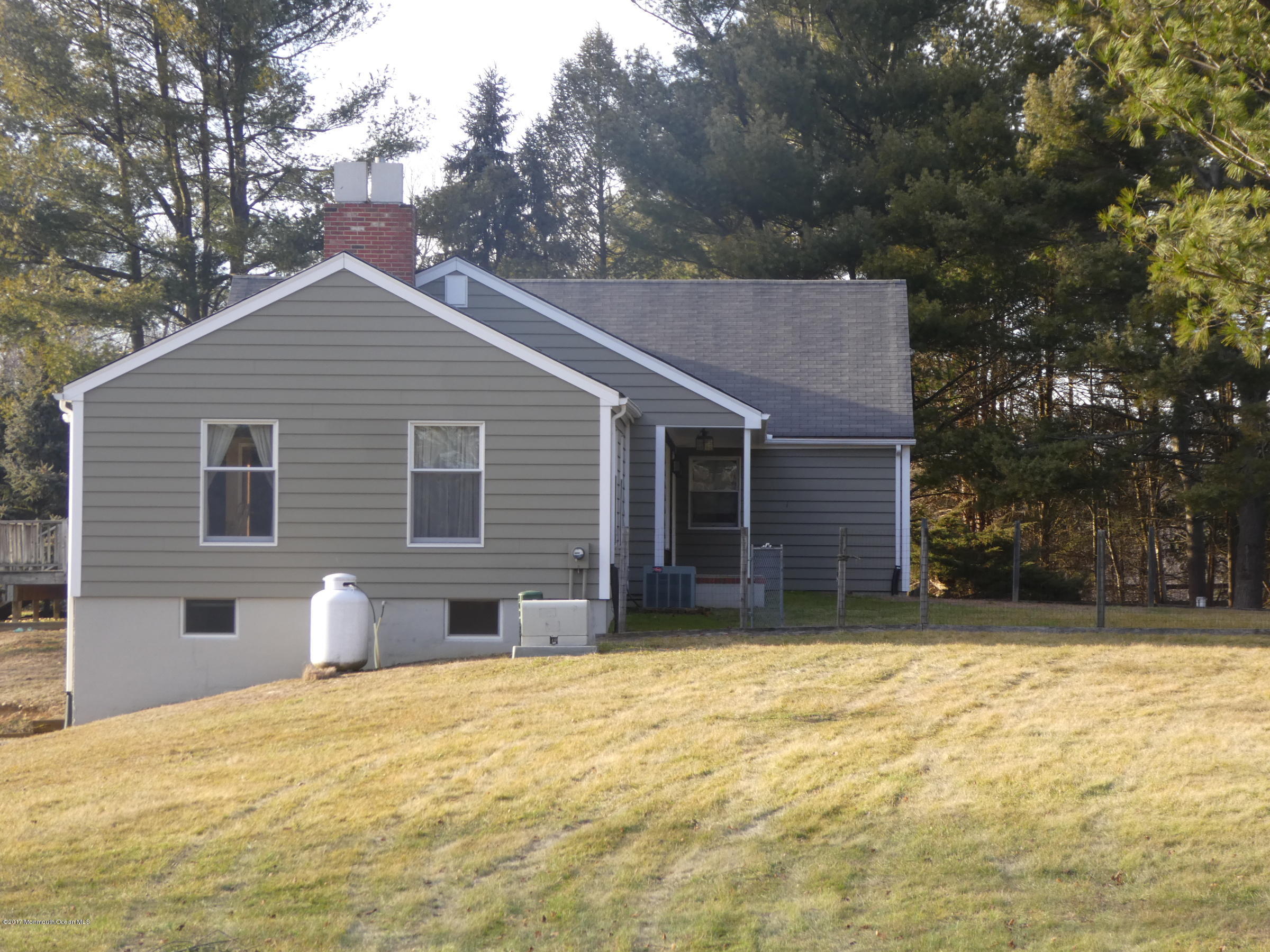 17 Charleston Spring Road Millstone Township, NJ 08510 - Photo 7 of 42 P1070033