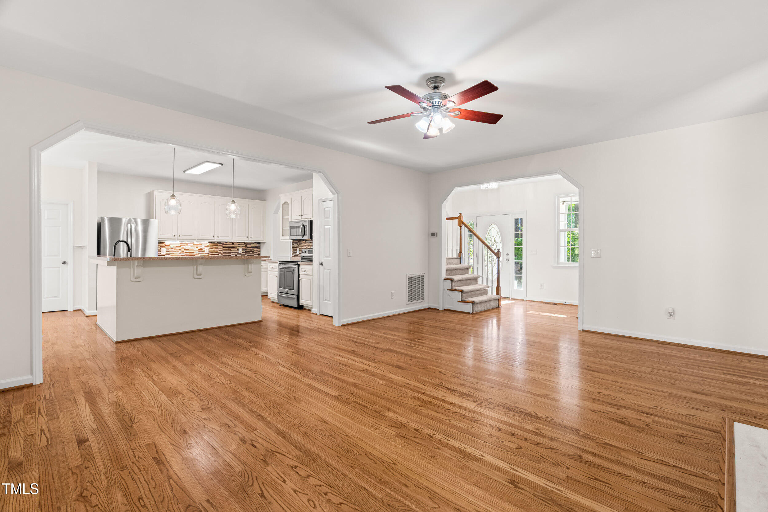 360 Cameron Drive Raleigh, NC 27603 - Photo 12 of 68 DSC08673
