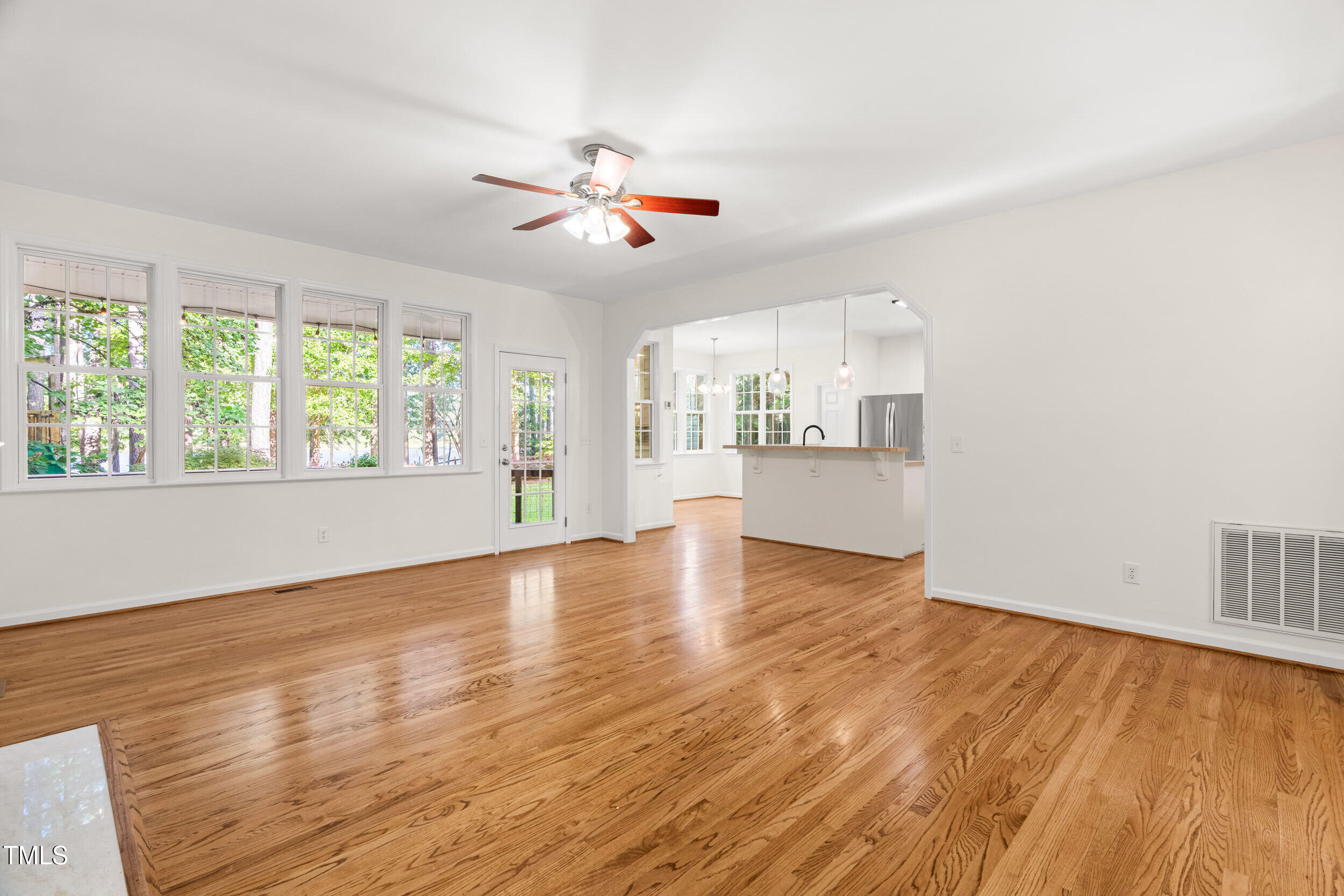 360 Cameron Drive Raleigh, NC 27603 - Photo 13 of 68 DSC08670