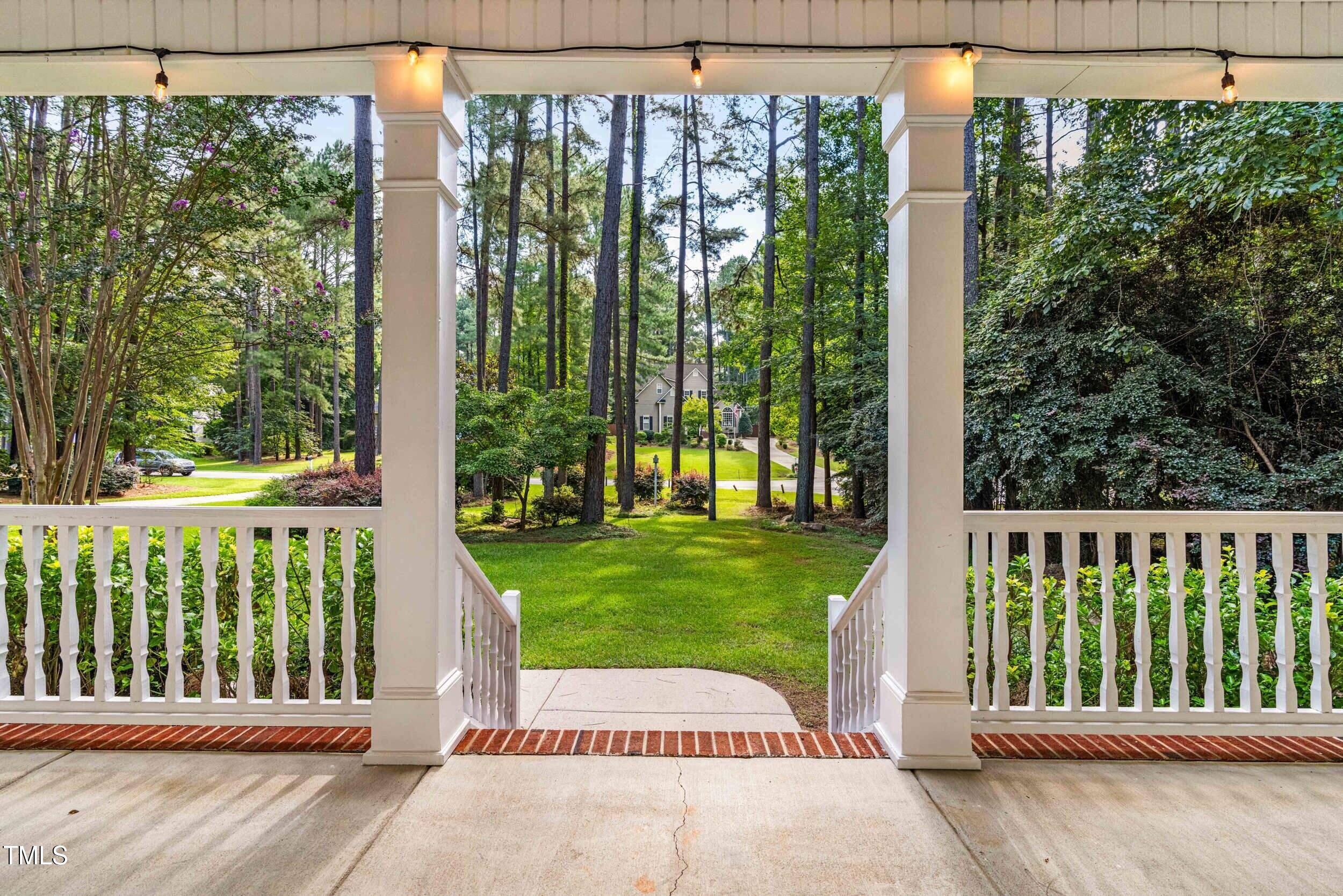 360 Cameron Drive Raleigh, NC 27603 - Photo 4 of 68 DSC08795