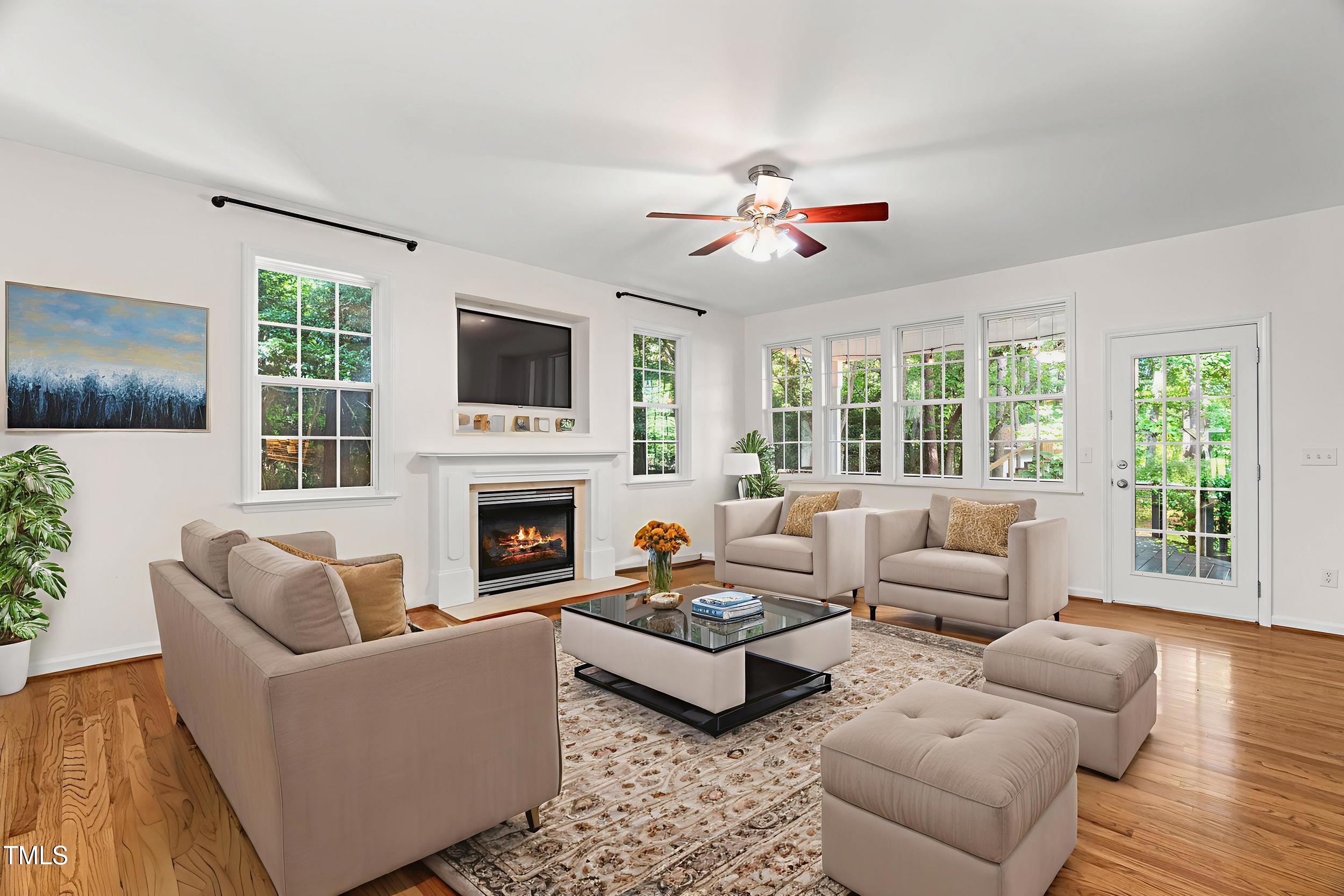 360 Cameron Drive Raleigh, NC 27603 - Photo 10 of 68 DSC08661 - Living Room - Standard - 4