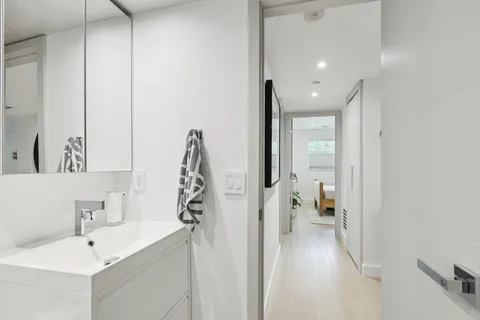 $319,900 | 3004 Northeast 5th Terrace, Unit 101C, Wilton Manors, FL 33334