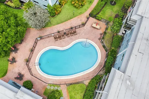 $299,900 | 3004 Northeast 5th Terrace, Unit 101C, Wilton Manors, FL 33334