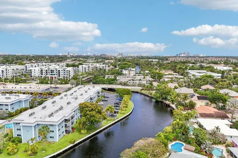 $319,900 | 3004 Northeast 5th Terrace, Unit 101C, Wilton Manors, FL 33334
