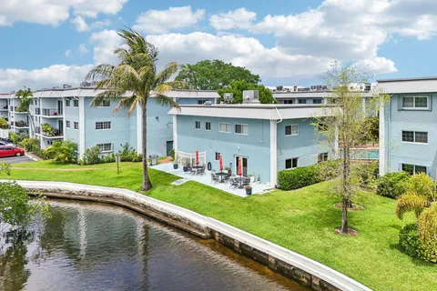 $319,900 | 3004 Northeast 5th Terrace, Unit 101C, Wilton Manors, FL 33334