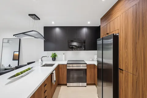 $319,900 | 3004 Northeast 5th Terrace, Unit 101C, Wilton Manors, FL 33334