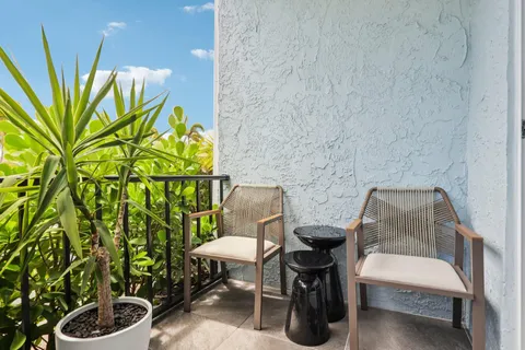 $319,900 | 3004 Northeast 5th Terrace, Unit 101C, Wilton Manors, FL 33334