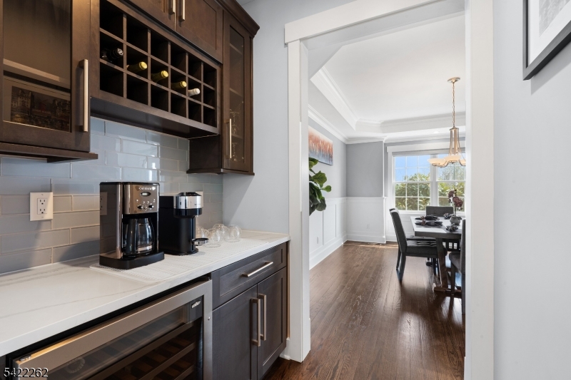 2141 Washington Valley Road Bridgewater, NJ 08836 - Photo 7 of 46