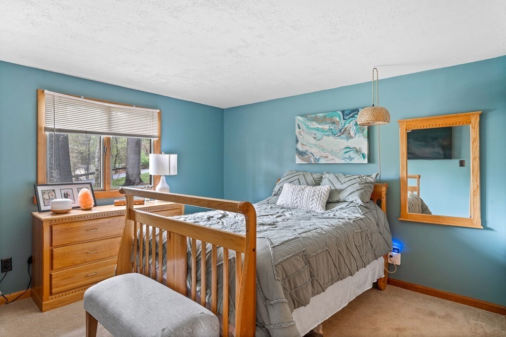 929 Shaker Road Westfield, MA 01085 - Photo 21 of 33 Gallery Image 21