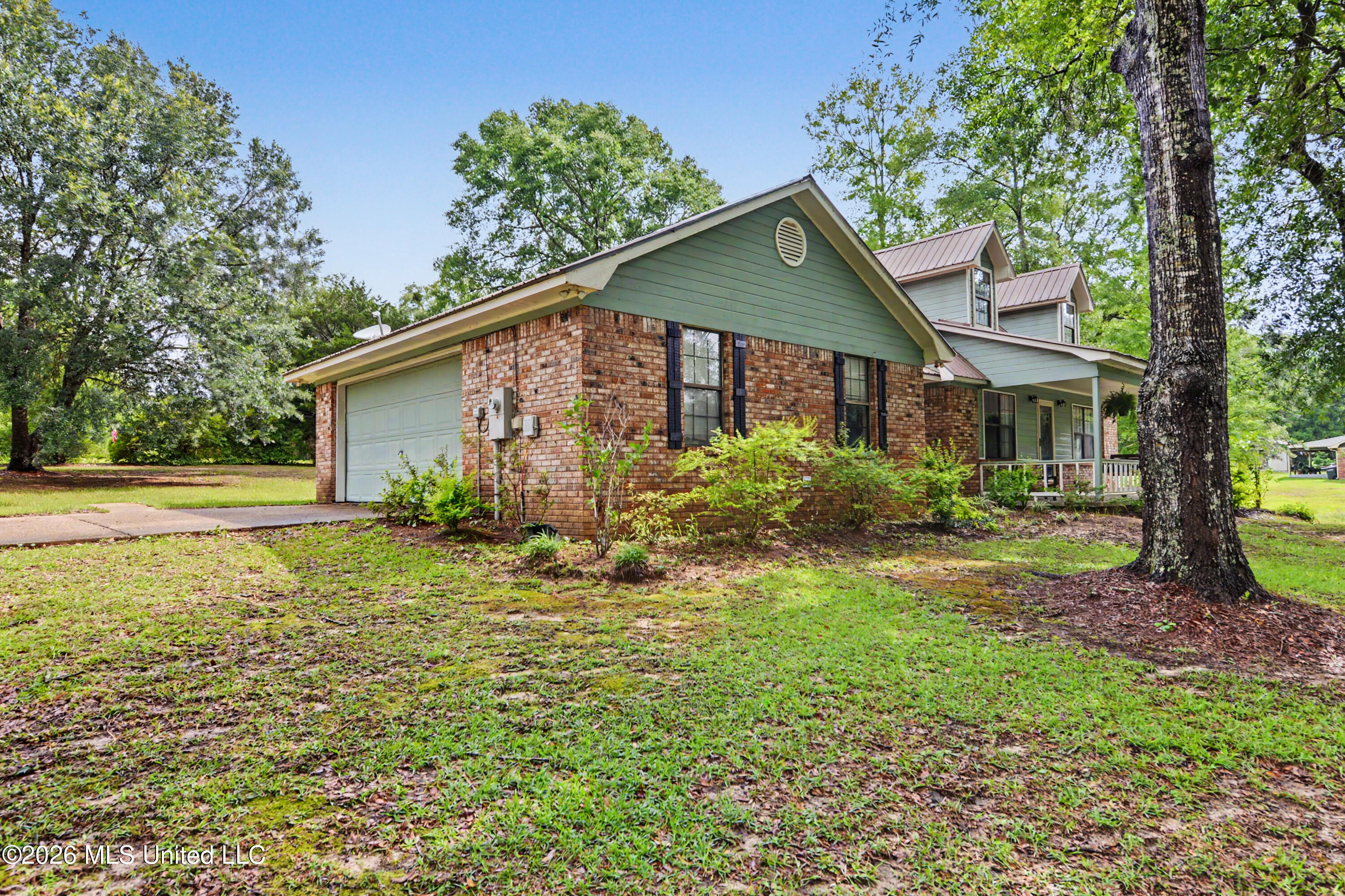 7321 Caraway Road Moss Point, MS 39562 - Photo 2 of 27 exterior
