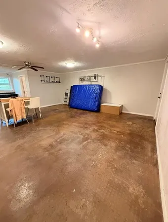 $3,150 | 3331 Urban Avenue, Dallas, TX 75227