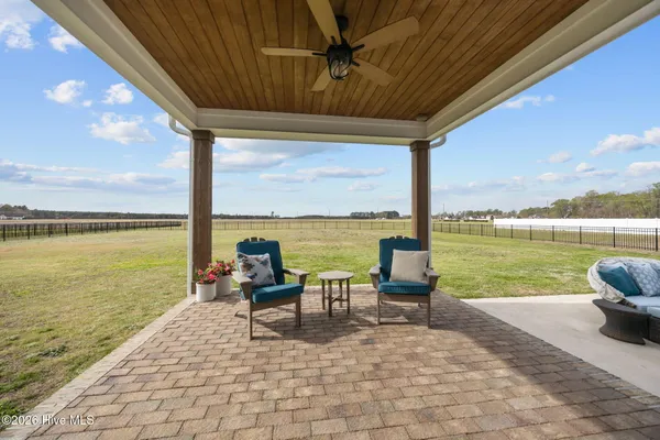 $749,900 | 2754 Wildflower Lane, Grimesland, NC 27837