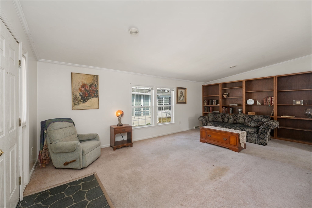 239 Mapleleaf Drive Taunton, MA 02780 - Photo 20 of 33