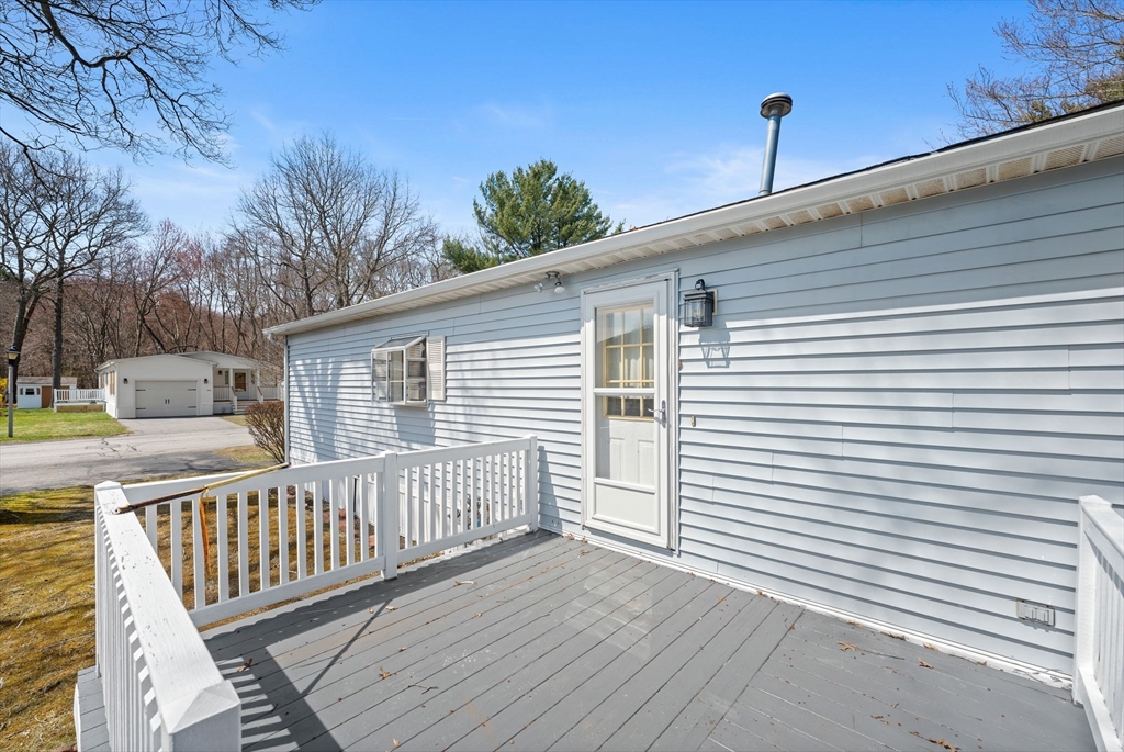 239 Mapleleaf Drive Taunton, MA 02780 - Photo 3 of 33