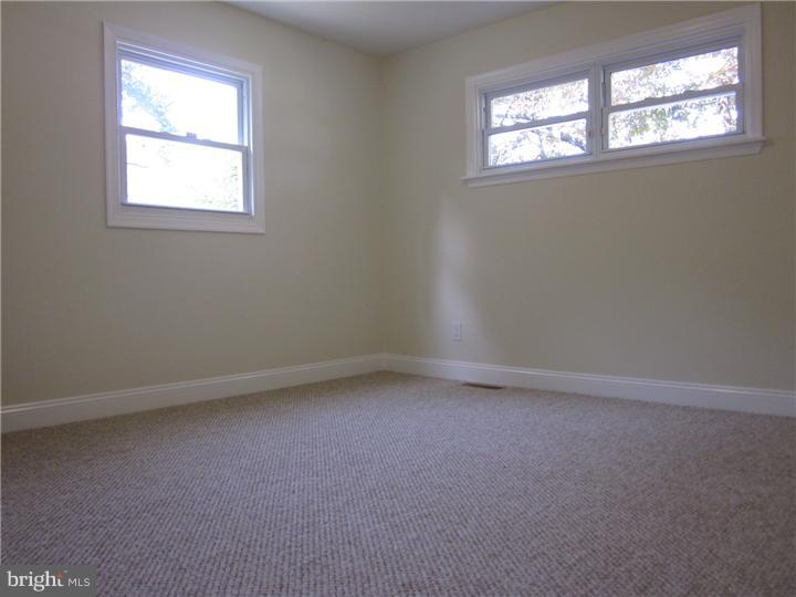 906 Inverness Lane Philadelphia, PA 19128 - Photo 11 of 22 Bedroom 2