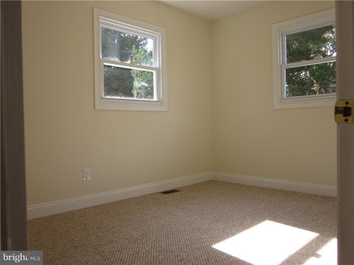 906 Inverness Lane Philadelphia, PA 19128 - Photo 10 of 22 Bedroom