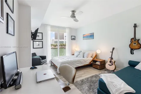 $6,950 | 901 Brickell Key Boulevard, Unit 305, Miami, FL 33131