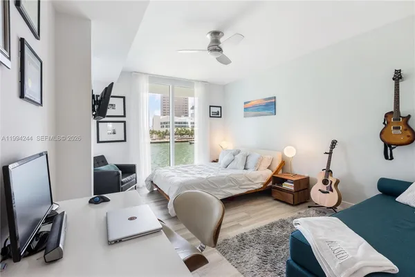 $6,950 | 901 Brickell Key Boulevard, Unit 305, Miami, FL 33131