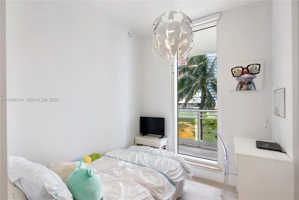 $6,950 | 901 Brickell Key Boulevard, Unit 305, Miami, FL 33131