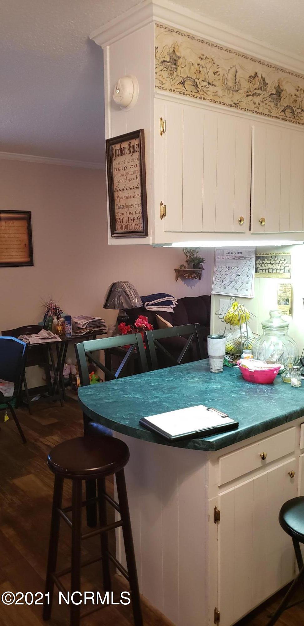 119 Kimbrough Road Clinton, NC 28328 - Photo 10 of 14 breakfast bar