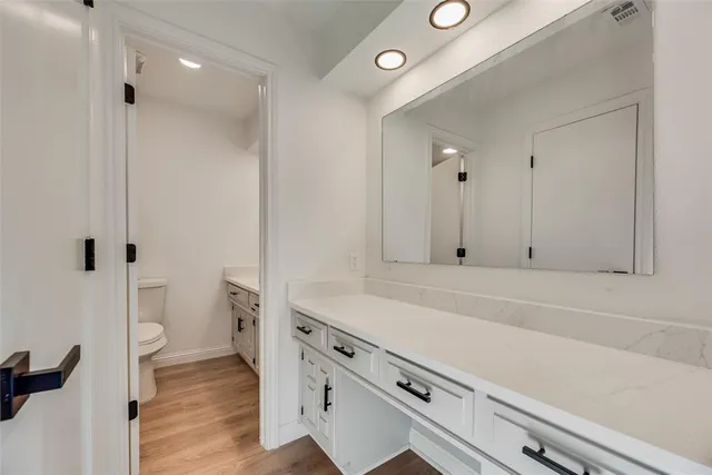 a view of bathroom with bathtub