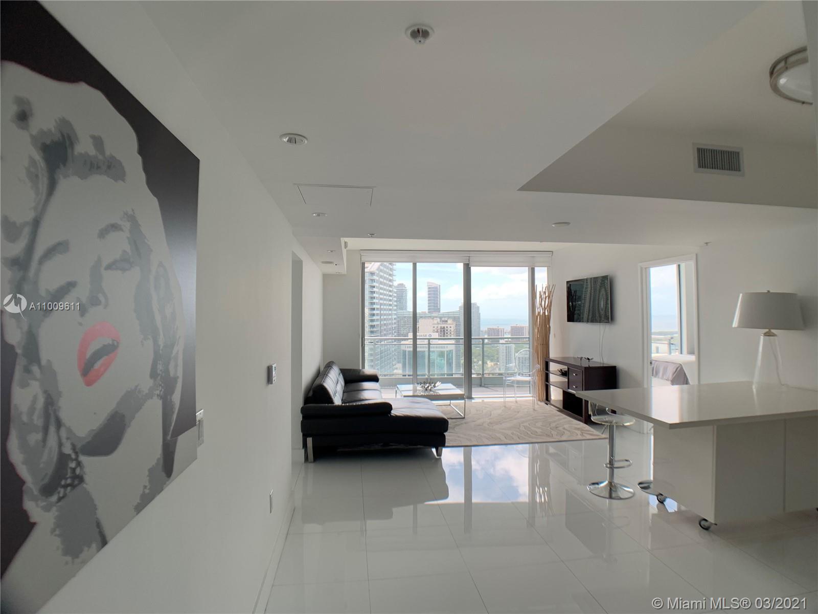 92 Southwest 3rd Street, Unit 4204 Miami, FL 33130 - Photo 2 of 16