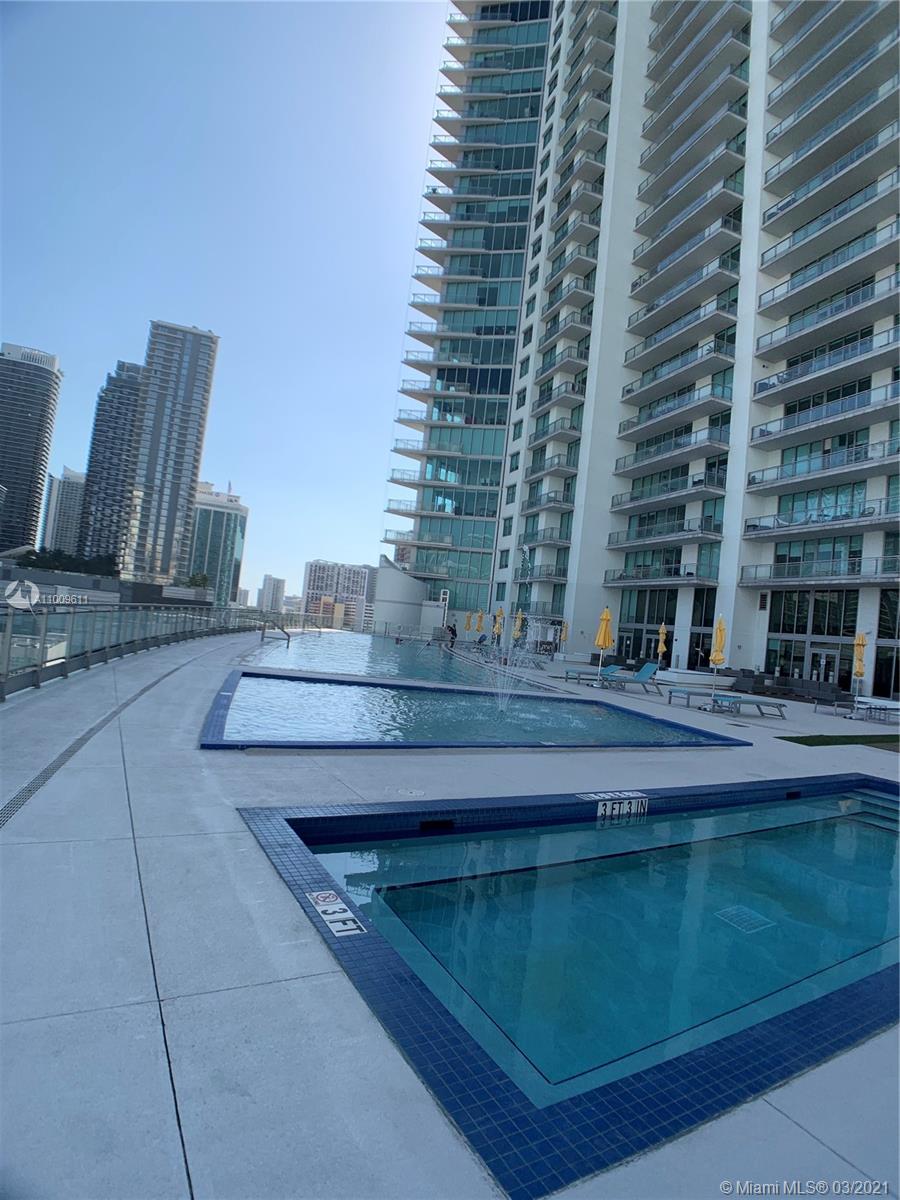 92 Southwest 3rd Street, Unit 4204 Miami, FL 33130 - Photo 12 of 16