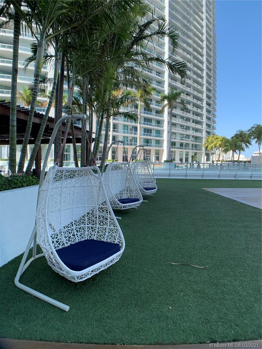 92 Southwest 3rd Street, Unit 4204 Miami, FL 33130 - Photo 13 of 16