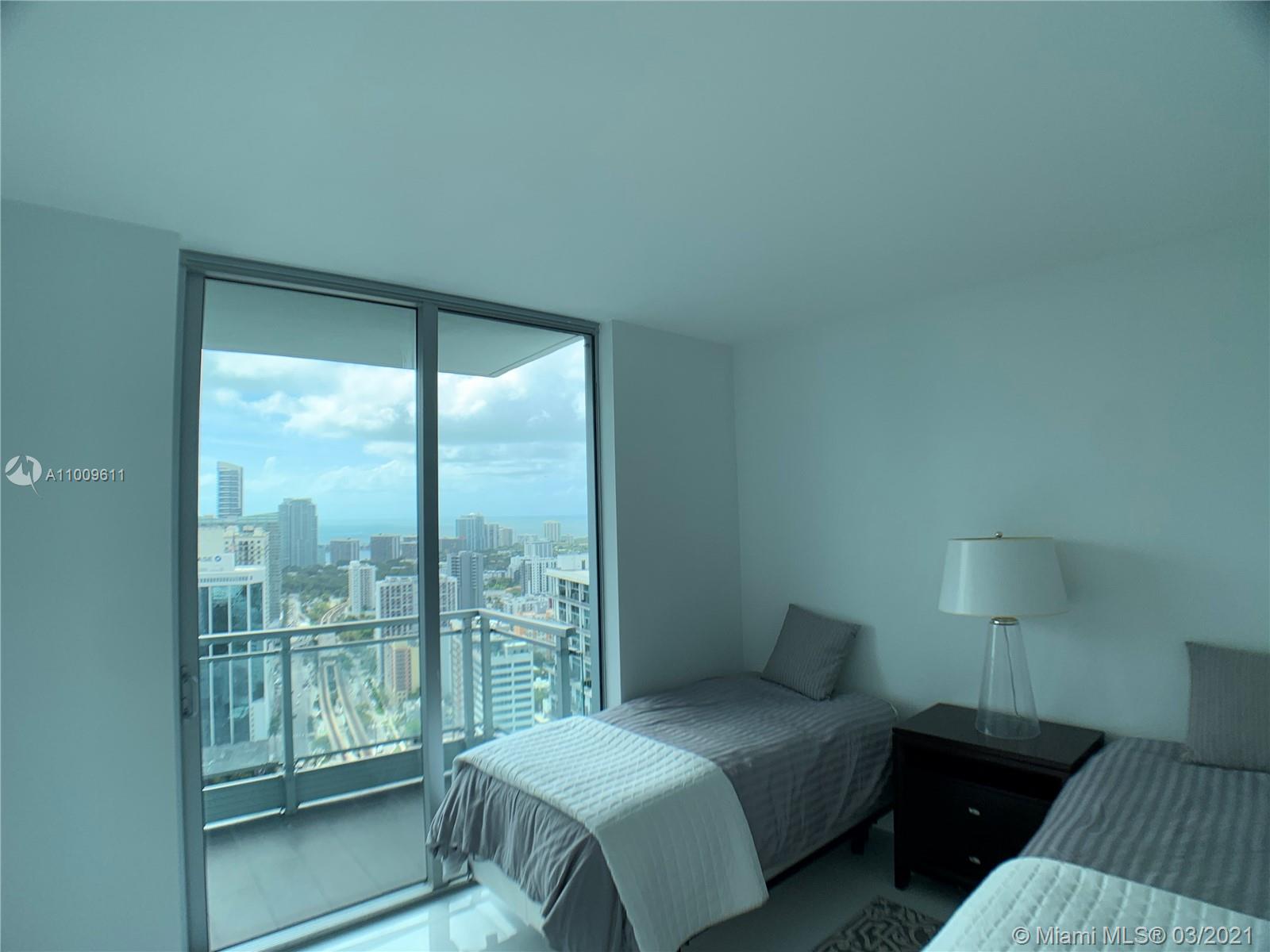 92 Southwest 3rd Street, Unit 4204 Miami, FL 33130 - Photo 6 of 16