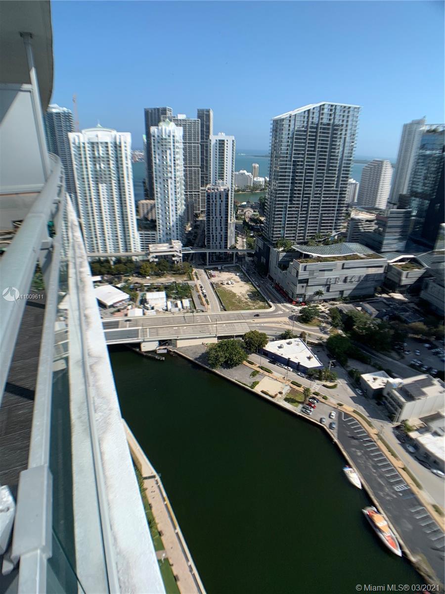 92 Southwest 3rd Street, Unit 4204 Miami, FL 33130 - Photo 8 of 16