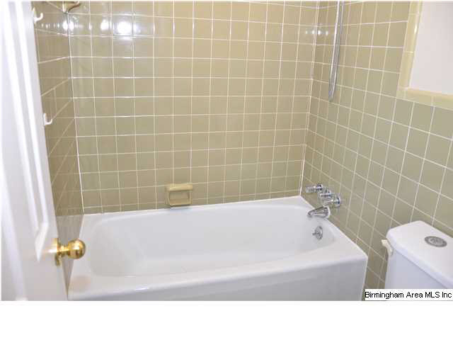 3811 Rock Ridge Road Birmingham, AL 35210 - Photo 10 of 24