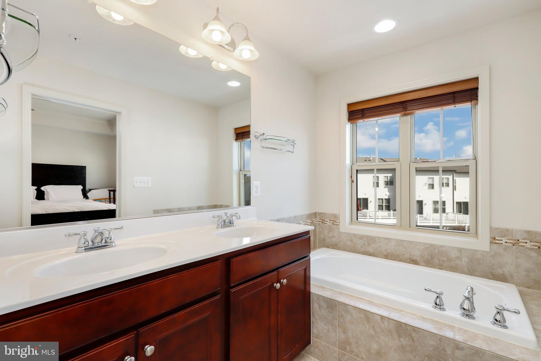 13641 Soaring Wing Lane Silver Spring, MD 20906 - Photo 19 of 40 Gallery Image 19