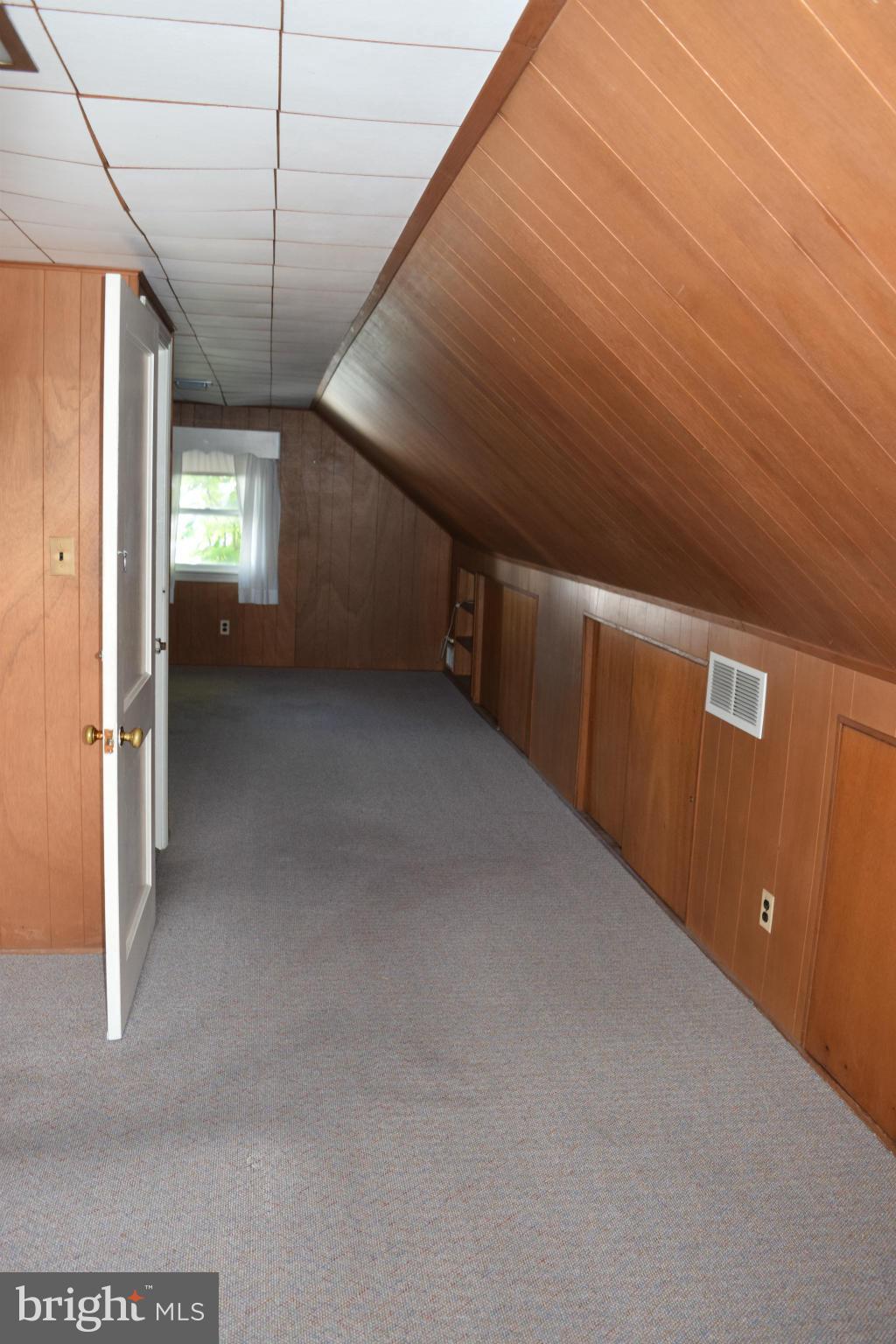 1529 Leslie Road Baltimore, MD 21222 - Photo 18 of 23 a view of a hallway