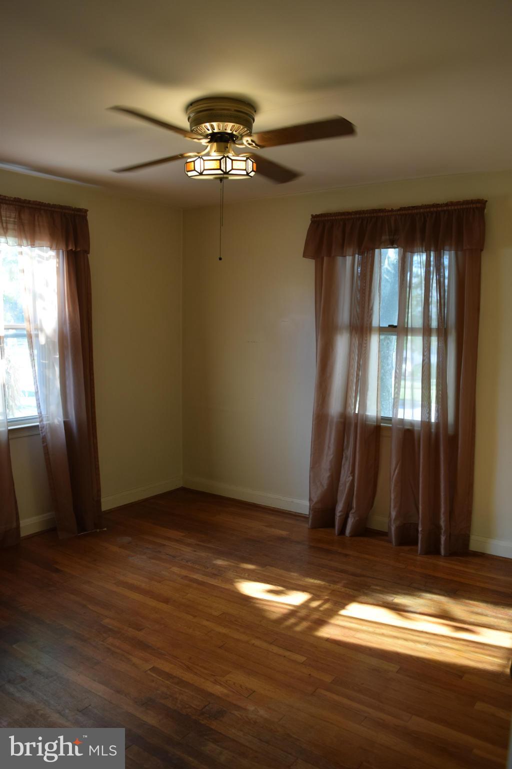 1529 Leslie Road Baltimore, MD 21222 - Photo 7 of 23 a view of livingroom with window