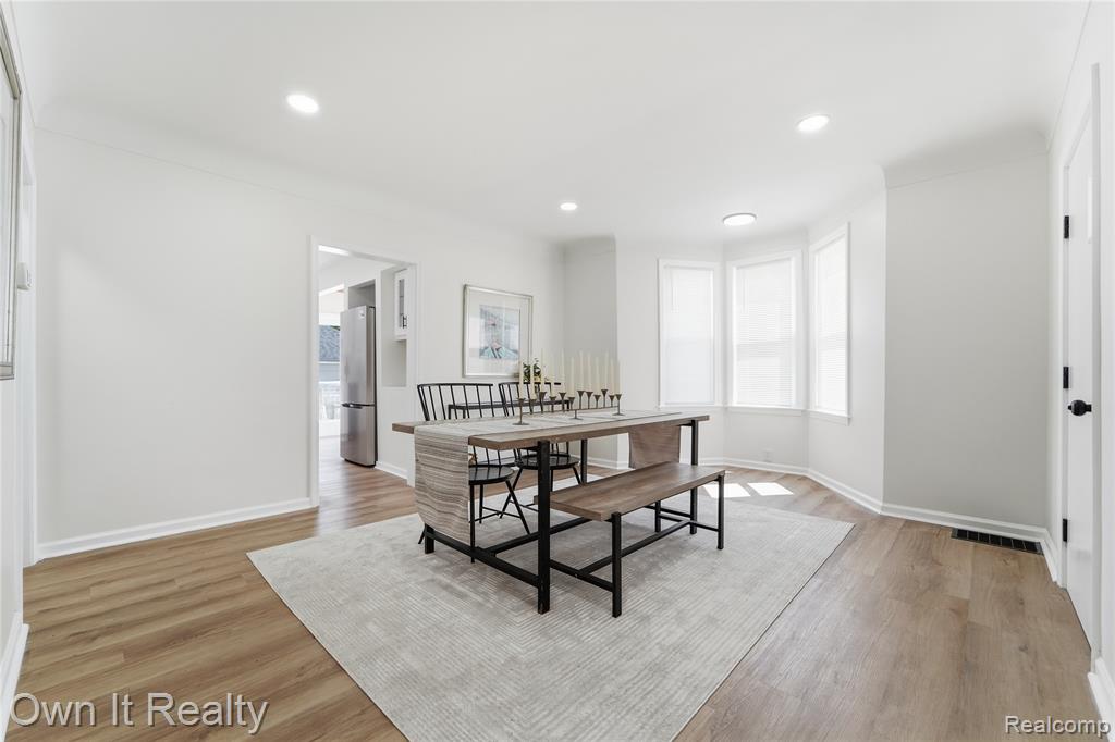 168 Kerby Road Grosse Pointe Farms, MI 48236 - Photo 4 of 37 Gallery Image 4