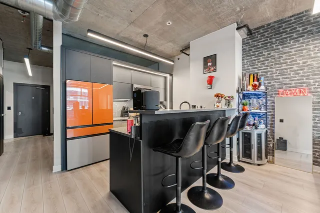 $429,000 | 1305 South Michigan Avenue, Unit 907, Chicago, IL 60605