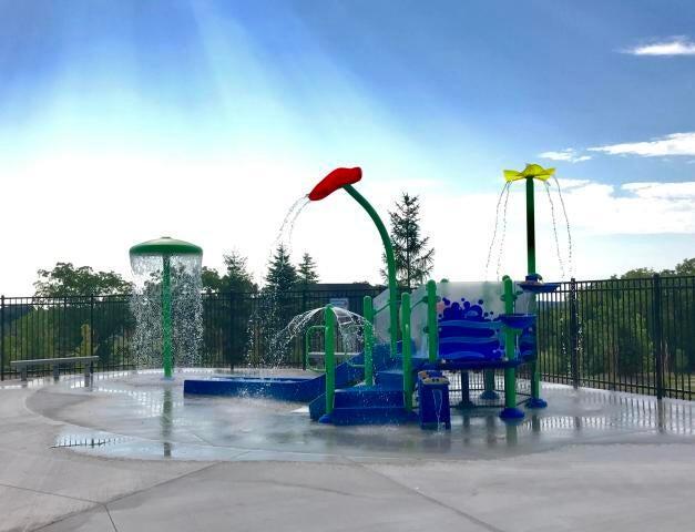 1490 Prestwick Drive, Unit 2052 Geneva, WI 53147 - Photo 7 of 9 Kiddie Pool