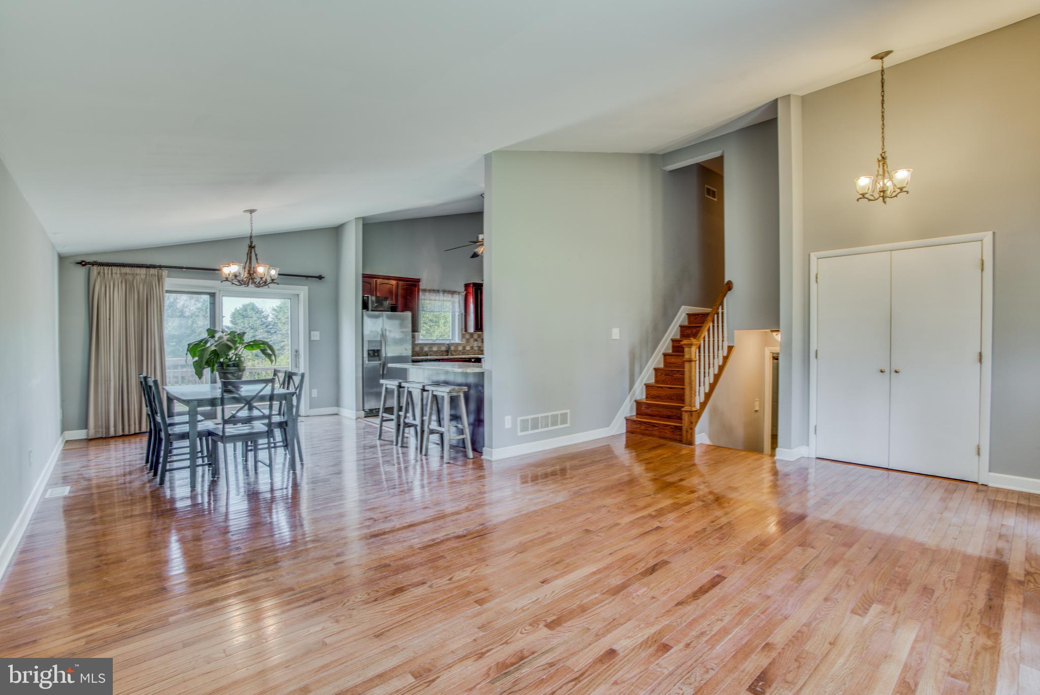 2231 Corbett Road Monkton, MD 21111 - Photo 4 of 60 Living Room