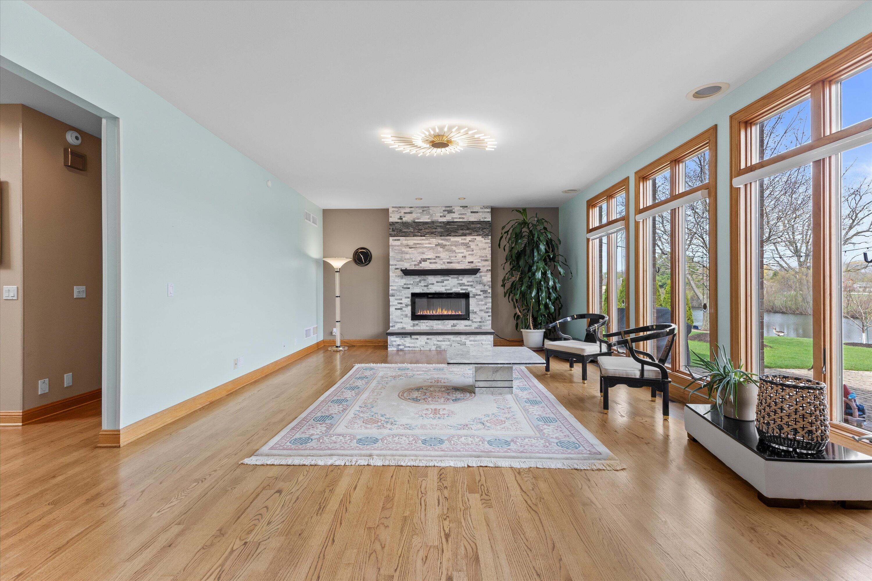 1218 5 Mile Road Caledonia, WI 53402 - Photo 18 of 48 Family Room