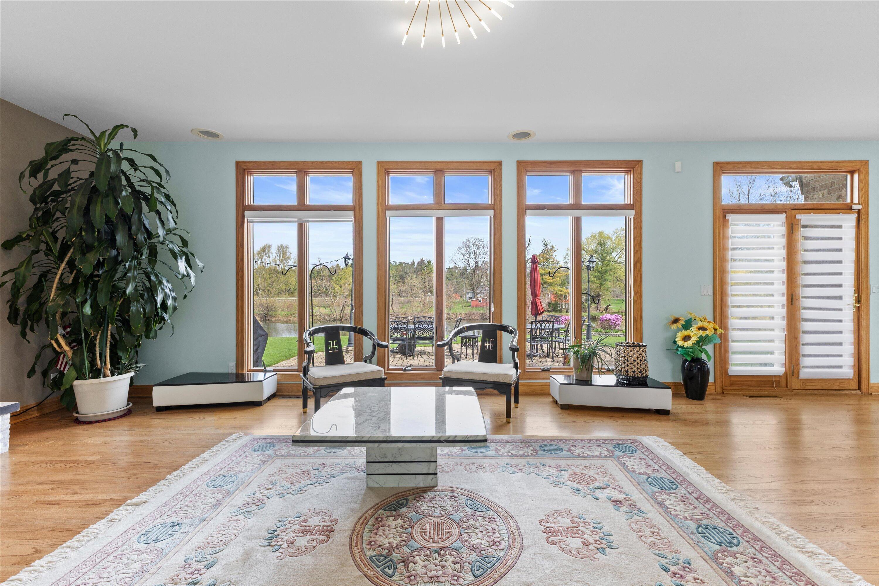 1218 5 Mile Road Caledonia, WI 53402 - Photo 19 of 48 Family Room