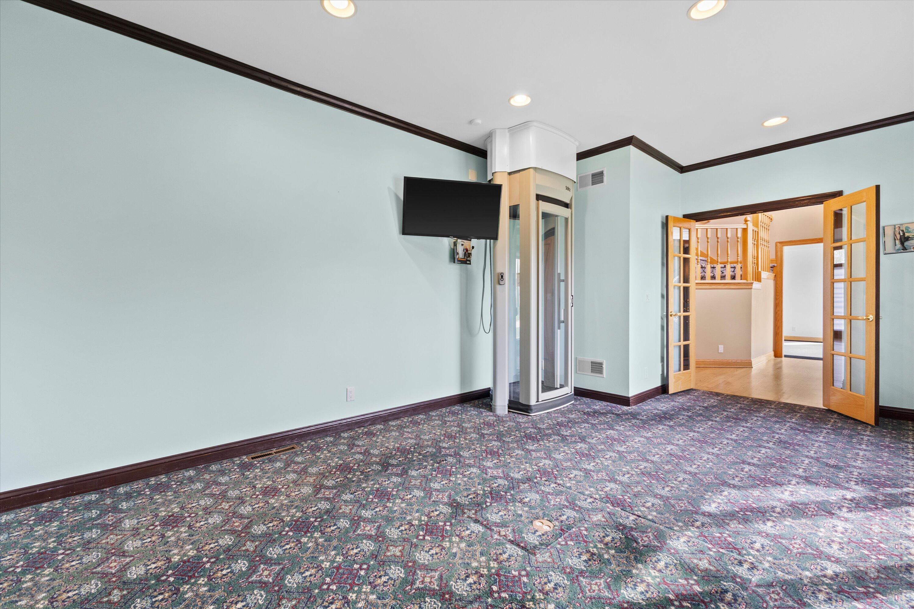 1218 5 Mile Road Caledonia, WI 53402 - Photo 22 of 48 1st Floor Office