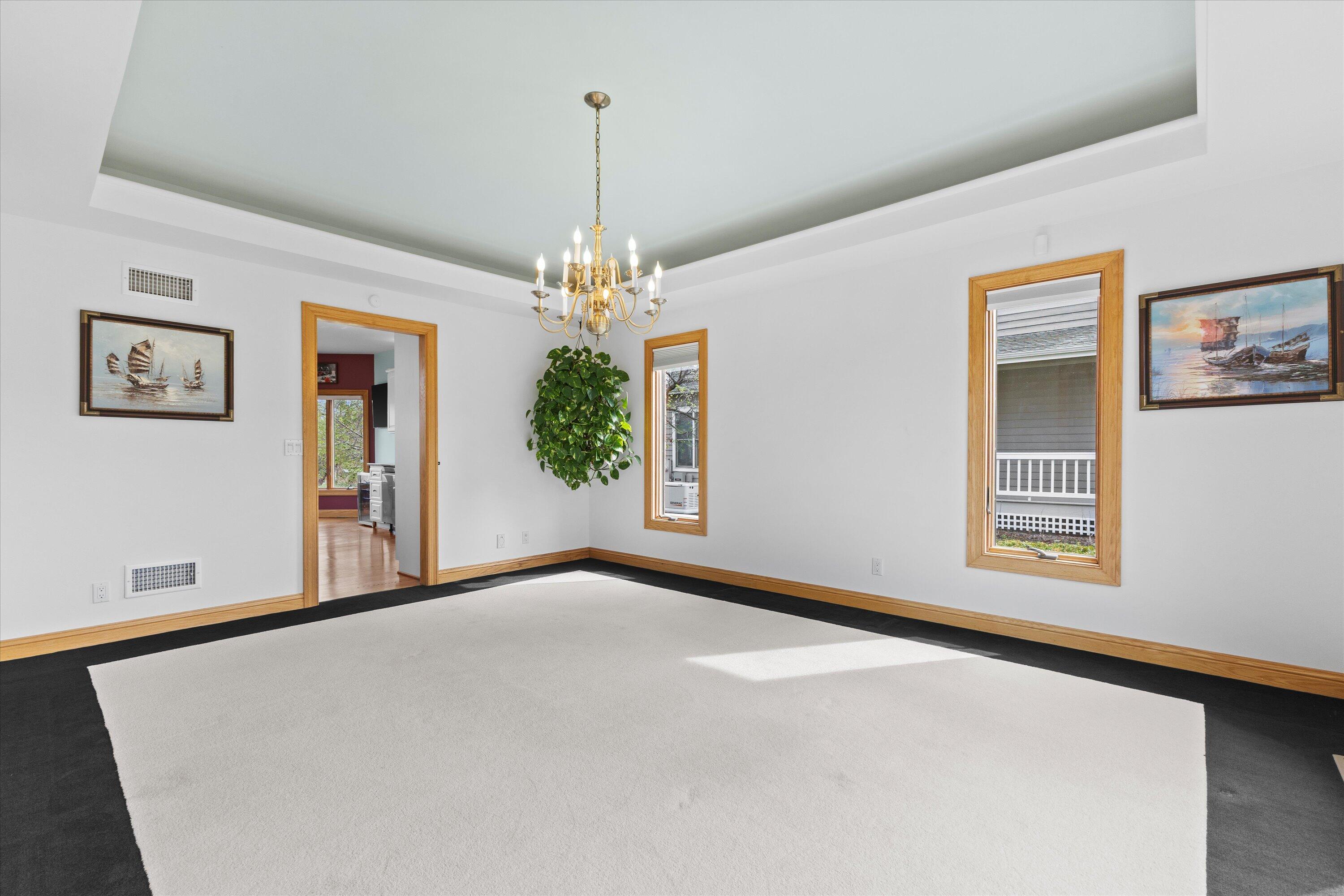 1218 5 Mile Road Caledonia, WI 53402 - Photo 24 of 48 Dining Room