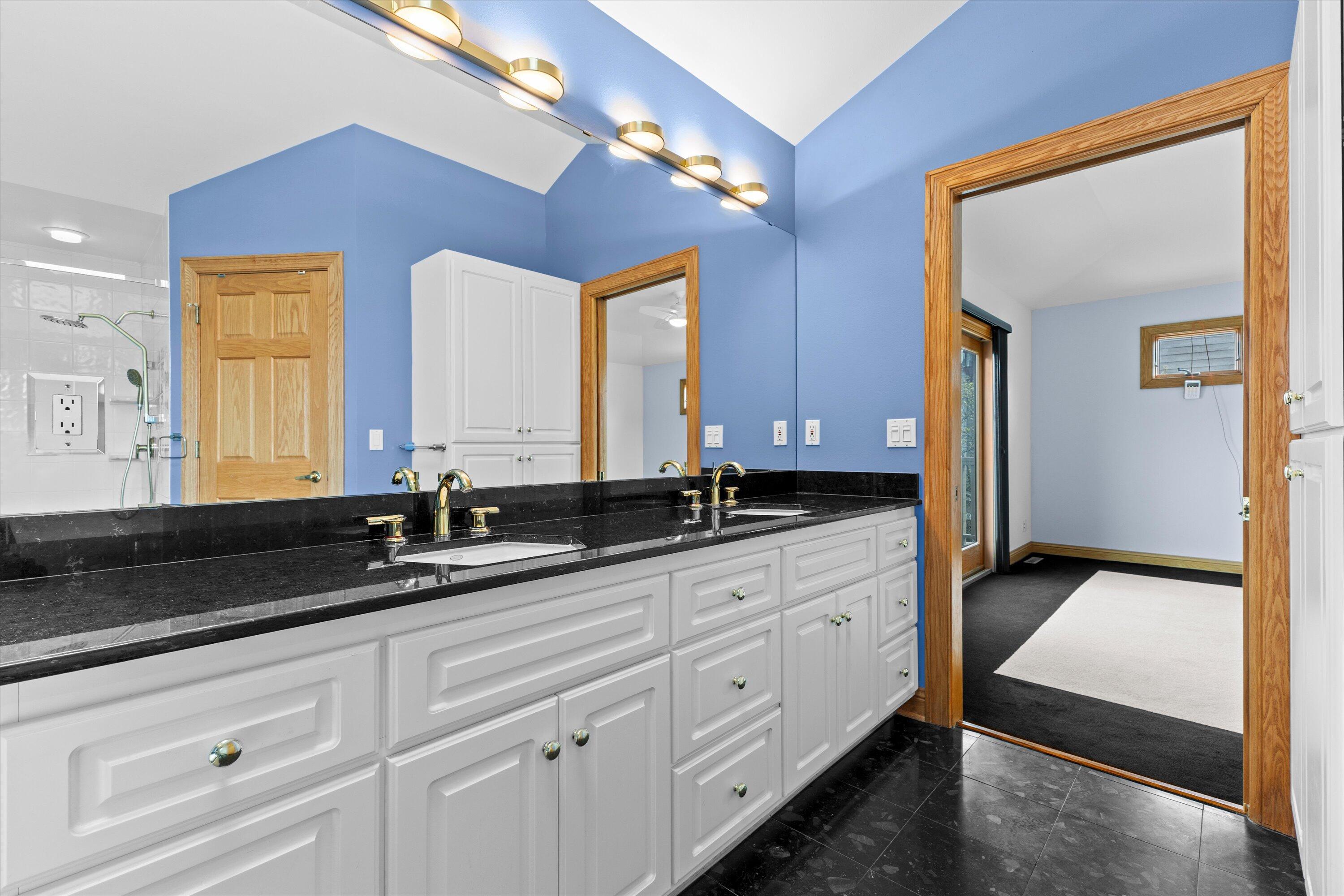 1218 5 Mile Road Caledonia, WI 53402 - Photo 30 of 48 Primary Suite Bathroom