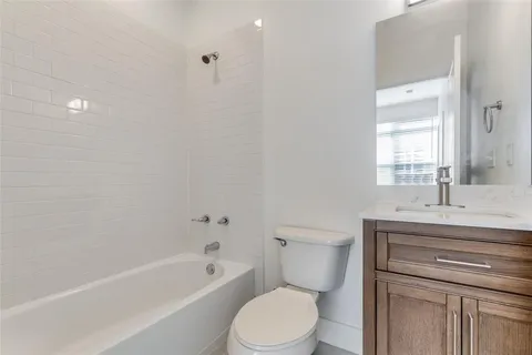 $464,900 | 5711 Ross Avenue, Unit 5, Dallas, TX 75206