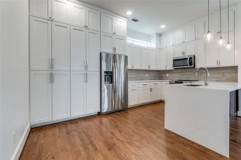 $464,900 | 5711 Ross Avenue, Unit 5, Dallas, TX 75206