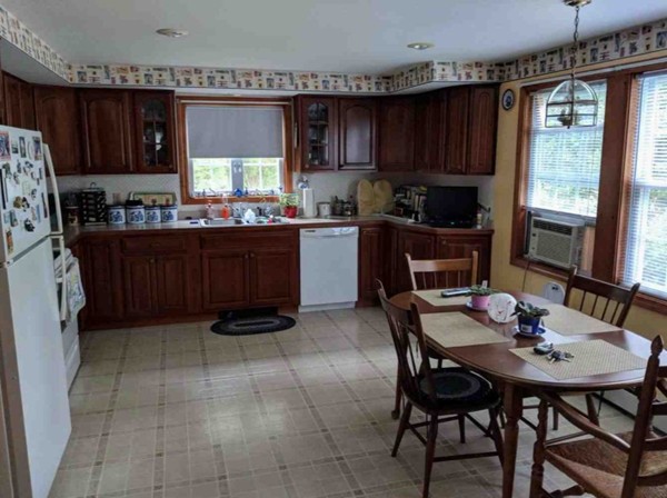 632 Main Road Westport, MA 02790 - Photo 13 of 18 Gallery Image 13