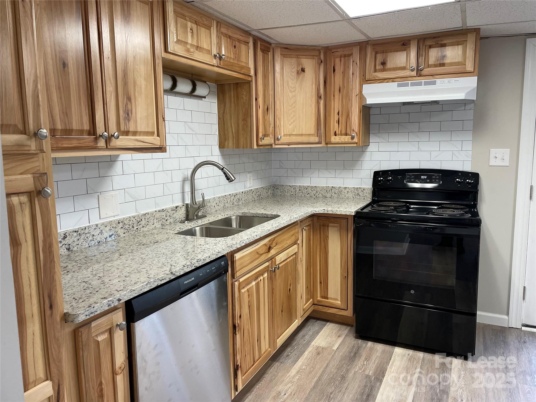 118 Ross Street, Unit B3 Morganton, NC 28655 - Photo 3 of 17
