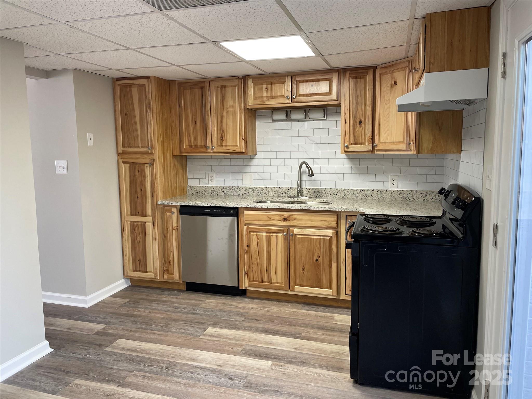 118 Ross Street, Unit B3 Morganton, NC 28655 - Photo 4 of 17