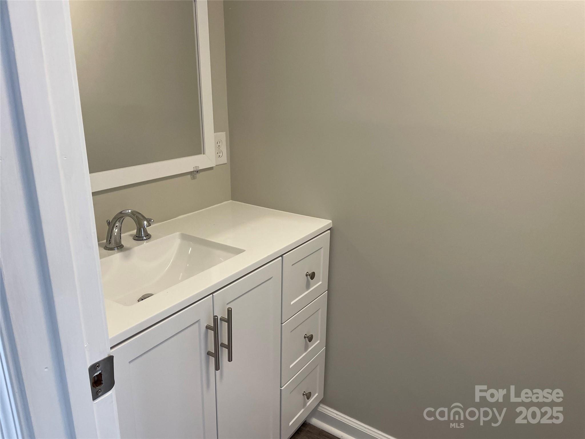 118 Ross Street, Unit B3 Morganton, NC 28655 - Photo 6 of 17