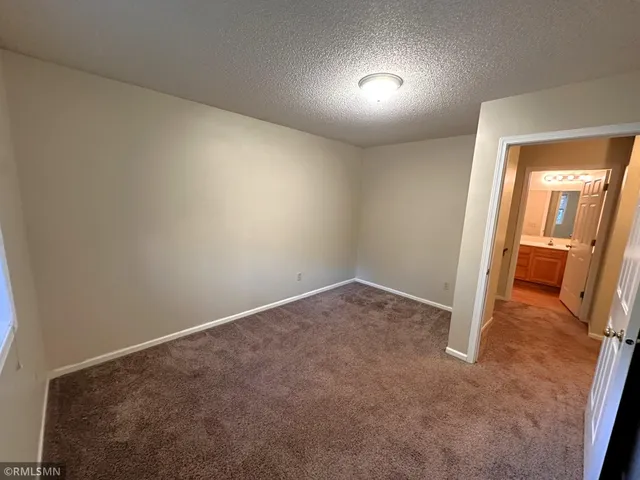 $1,900 | 535 6th Street North, Unit A, North Hudson, WI 54016